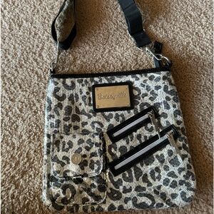 Betseville crossbody bag